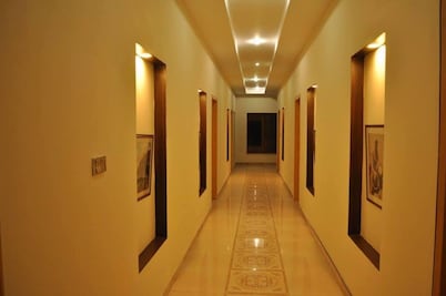 Diplomat Hotel
