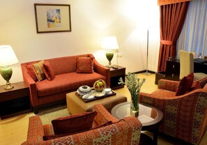 Rom – superior, 1 soverom | Minibar, safe på rommet, strykejern/-brett og wi-fi (inkludert)