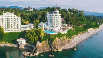 Fachada de la propiedad