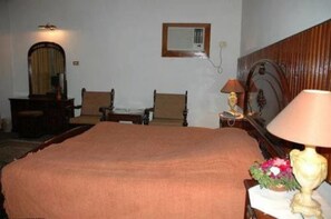 書桌、免費無線上網