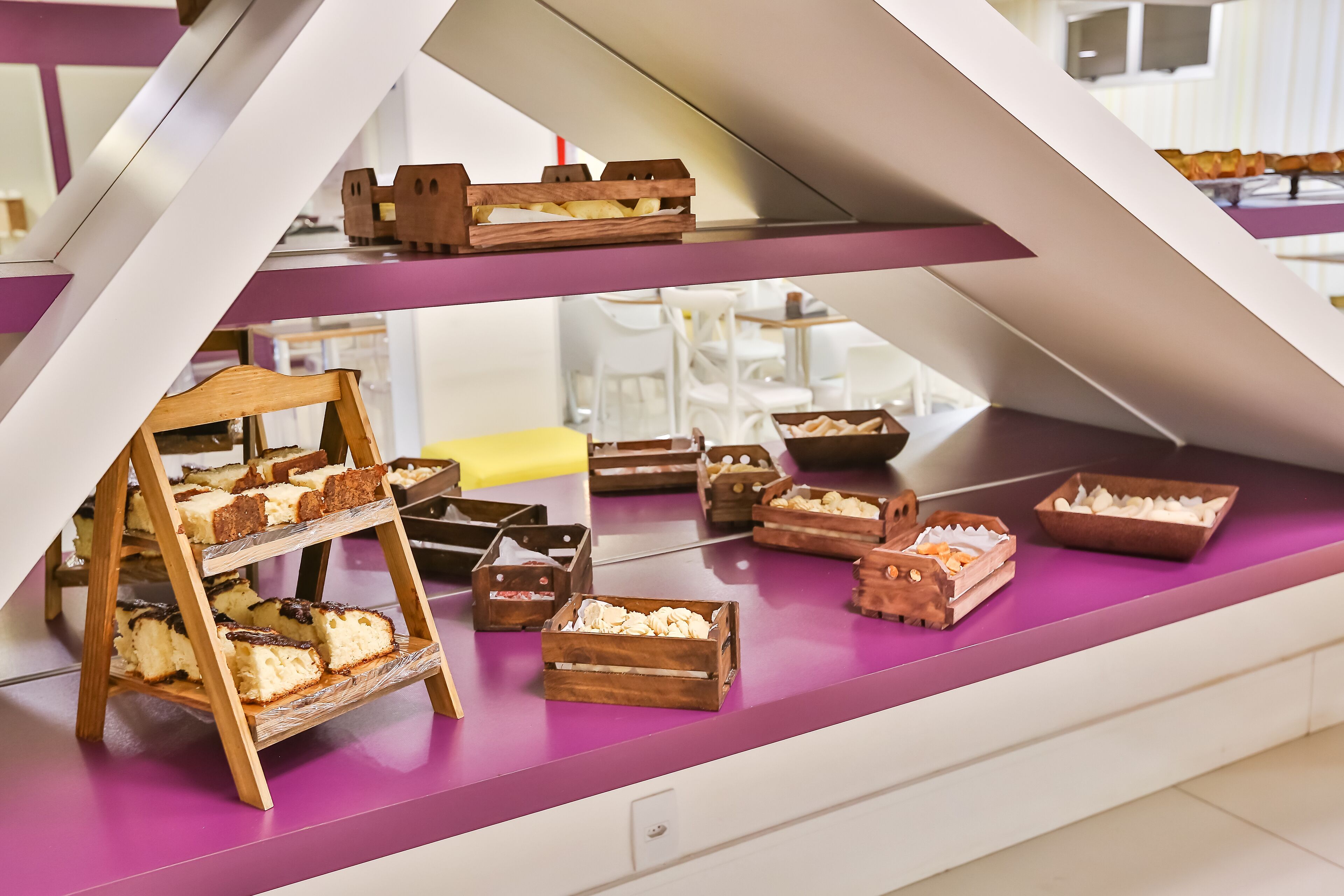 daily buffet breakfast (brl 29 per person)