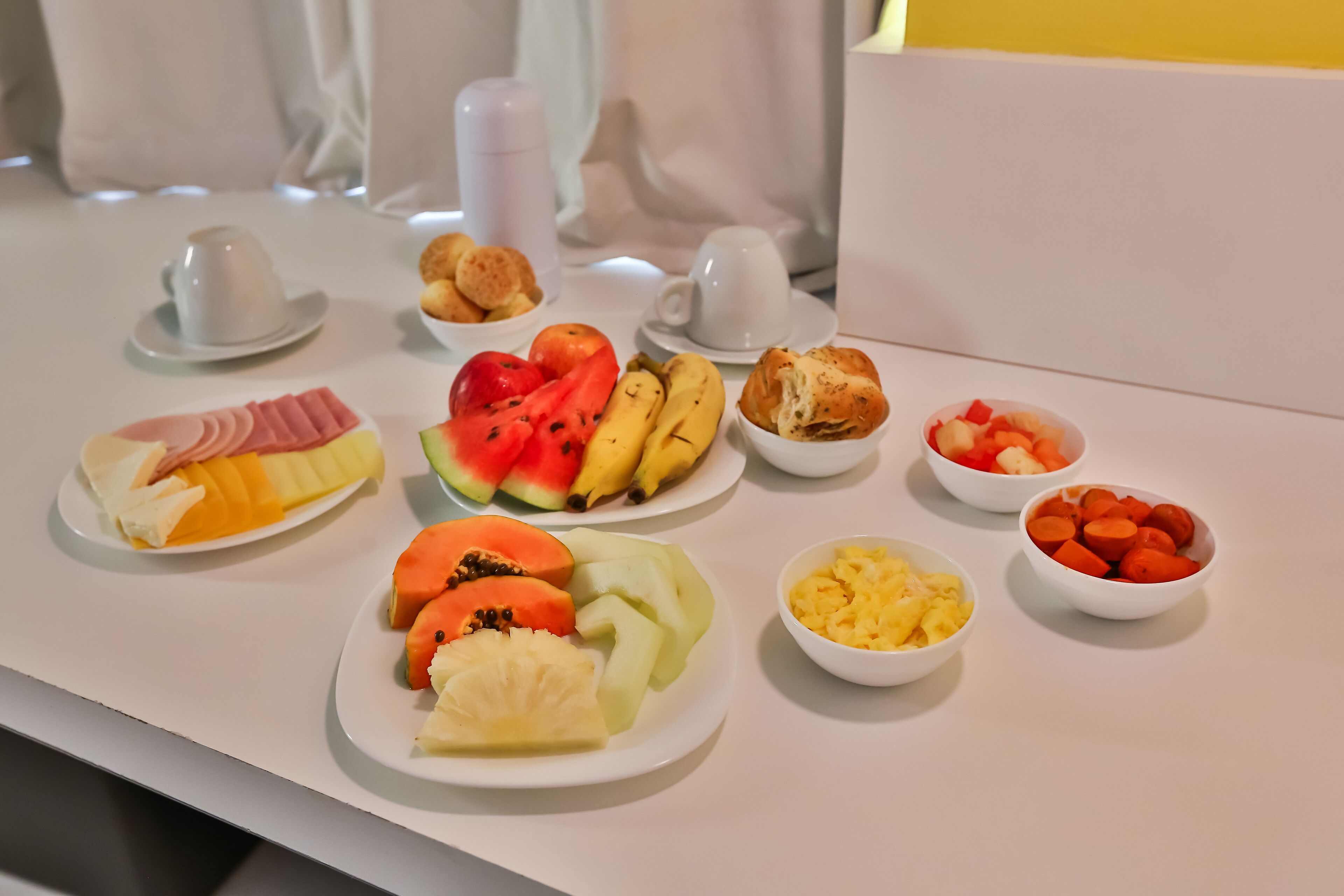 daily buffet breakfast (brl 29 per person)