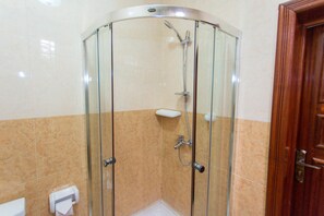 Ducha del cuarto de baño