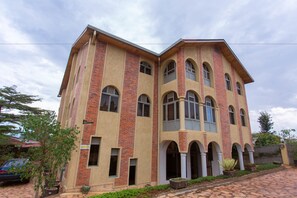Front of property - Sinai Suites Hotel (Kigali)