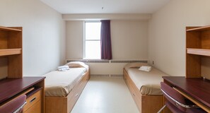 Gerard Hall Double Room - Shared Bathroom | 办公桌、笔记本电脑工作区、免费 WiFi、床单