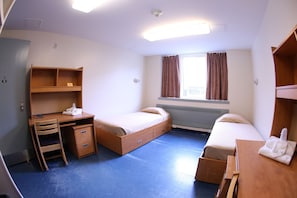 Howe Hall Double Room - Shared Bathroom