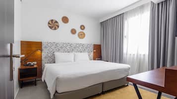 Minibar, in-room safe, desk, laptop workspace