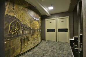 Hallway - Piccolo Hotel Istanbul (Istanbul)