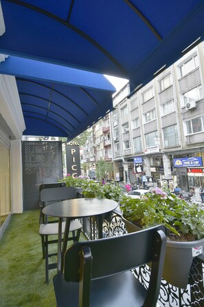 Terrace/patio - Piccolo Hotel Istanbul (Istanbul)