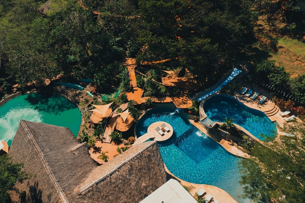 TreeCasa Hotel & Resort