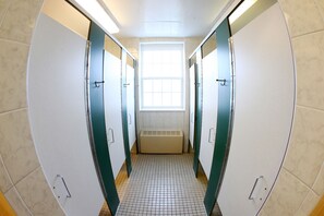 Shower, towels - Dalhousie University Agricultural Campus (Bible Hill)