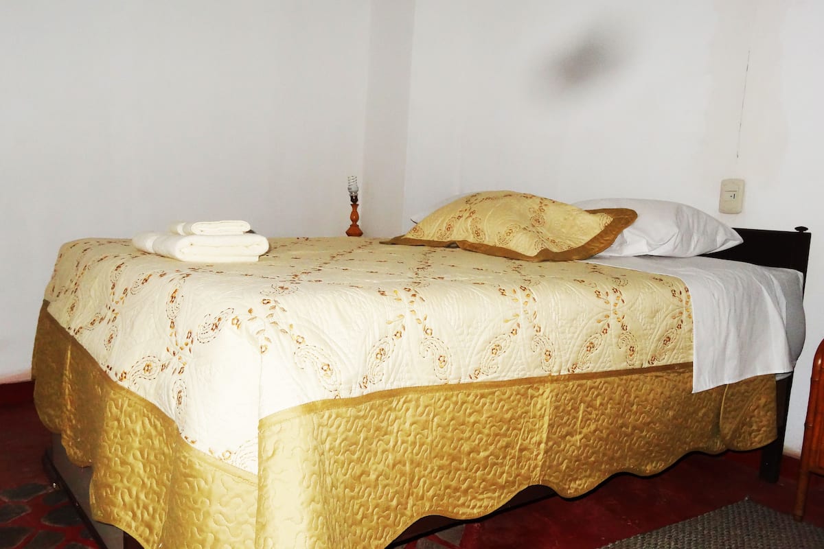 Chambre Simple, vue lac