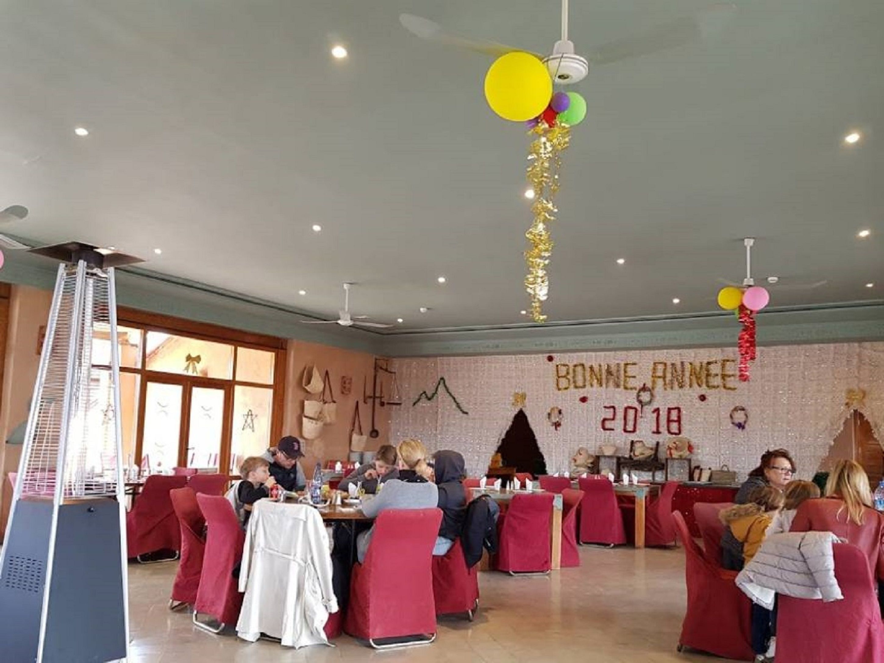 2 restaurants, breakfast, lunch, dinner served; moroccan cuisine