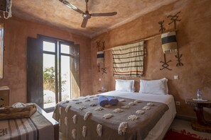 Suite (Ecolodge) | Iron/ironing board, bed sheets - Le Domaine d'Amanar (Aghouatim)