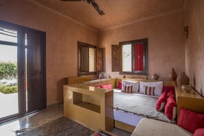 Comfort Room (Ecolodge) | Living area - Le Domaine d'Amanar (Aghouatim)