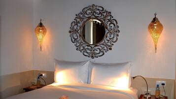 Minibar, caja de seguridad en la habitación, escritorio y wifi gratis