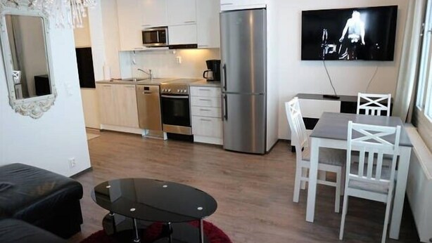 Appartement Deluxe, 1 chambre, cuisine, vue sur la ville | Aire de séjour