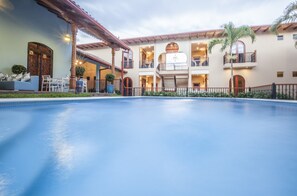 Outdoor pool, sun loungers