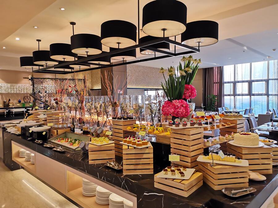 2 Restaurants, Frühstück, Mittagessen, Abendessen, chinesische Küche