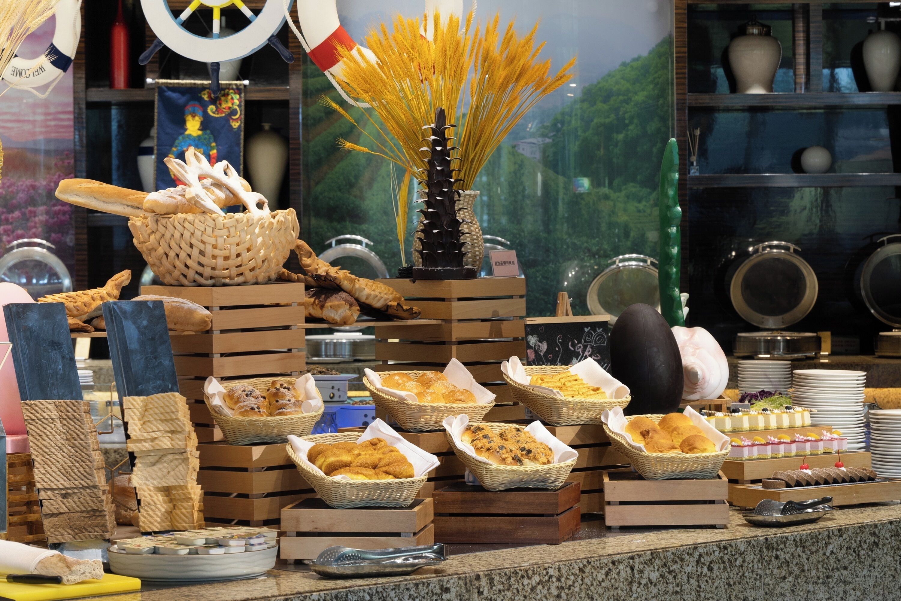Tägliches Frühstücksbuffet gegen Gebühr