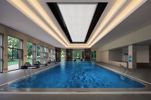 Indoor pool - Luan Suntone Plaza Hotel (Lu'an)