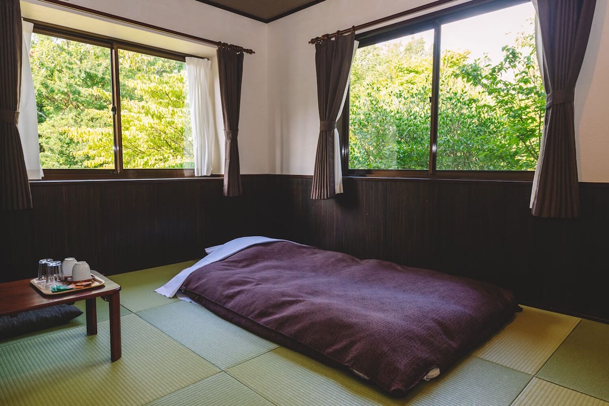 Basic Single Room (Japanese Style with Toilet)