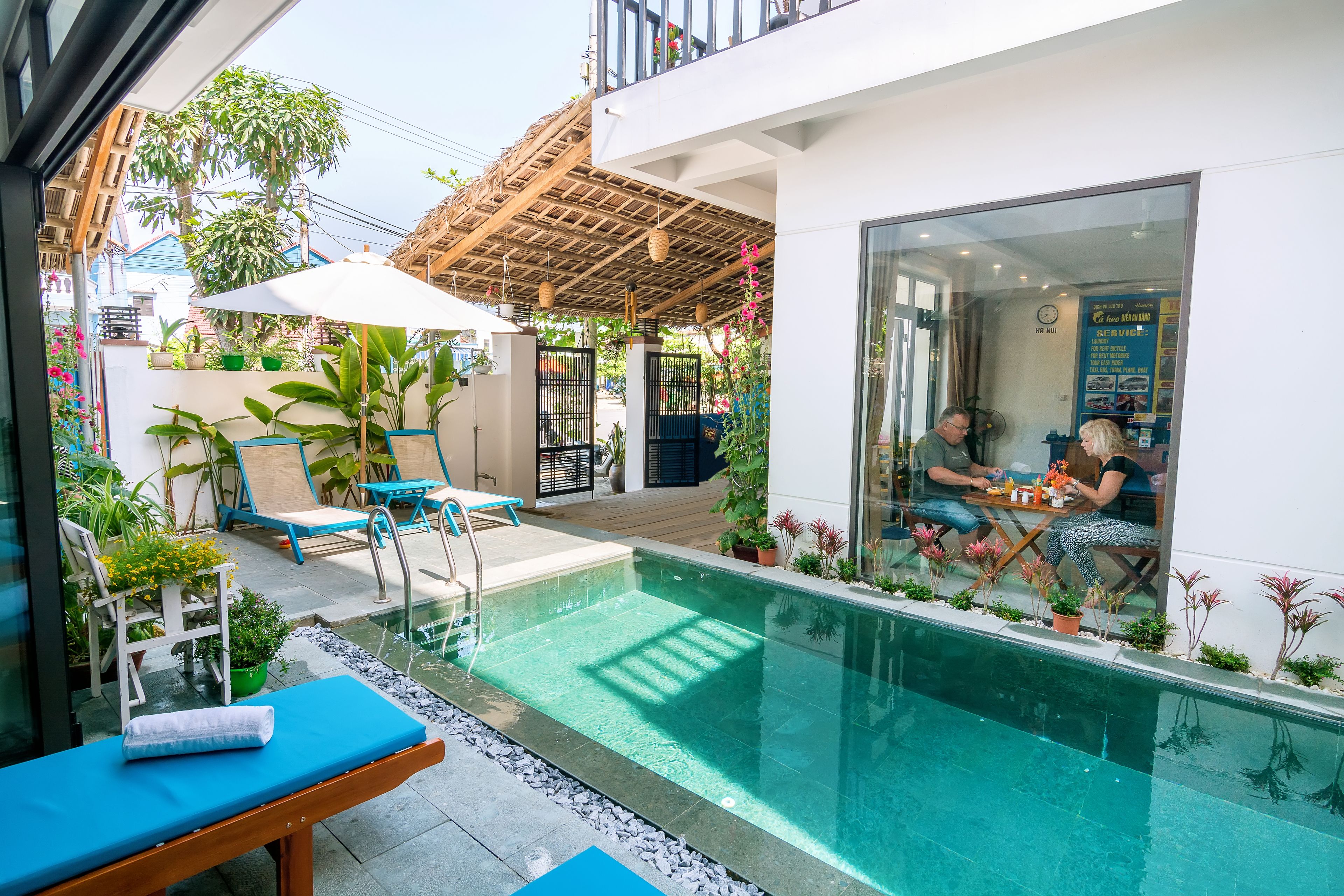 Family Room | Outdoor pool | Outdoor pool, sun loungers