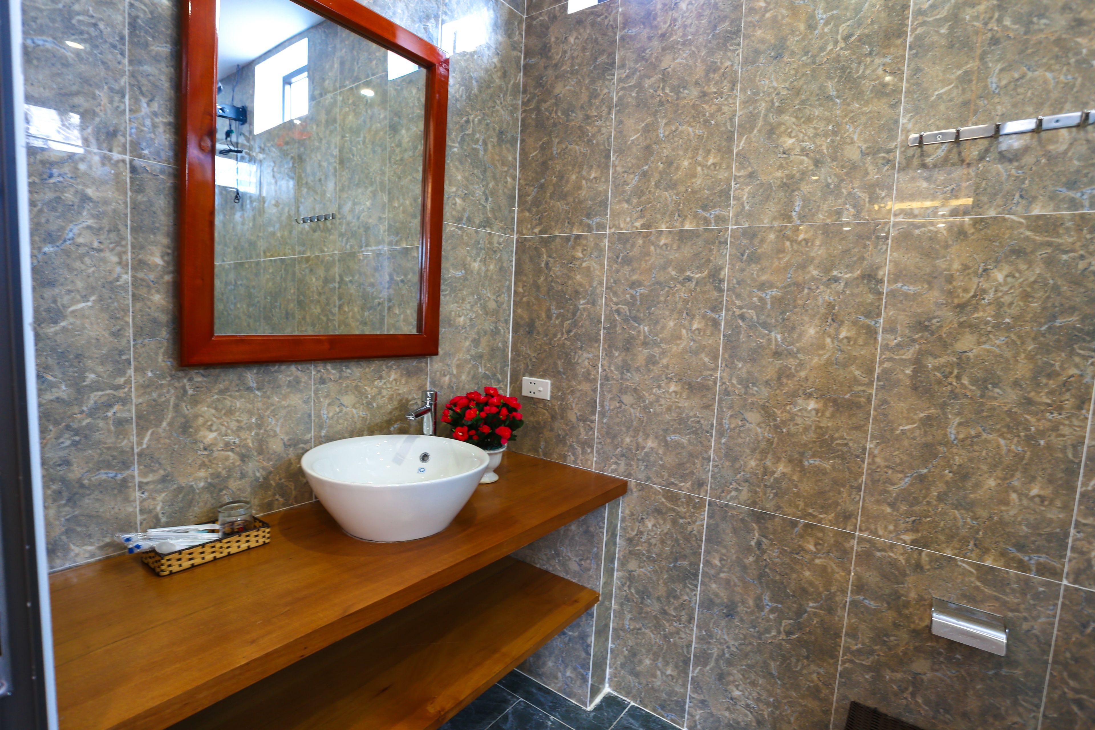 superior double room, 1 double bed | minibar, in-room safe, desk, laptop workspace