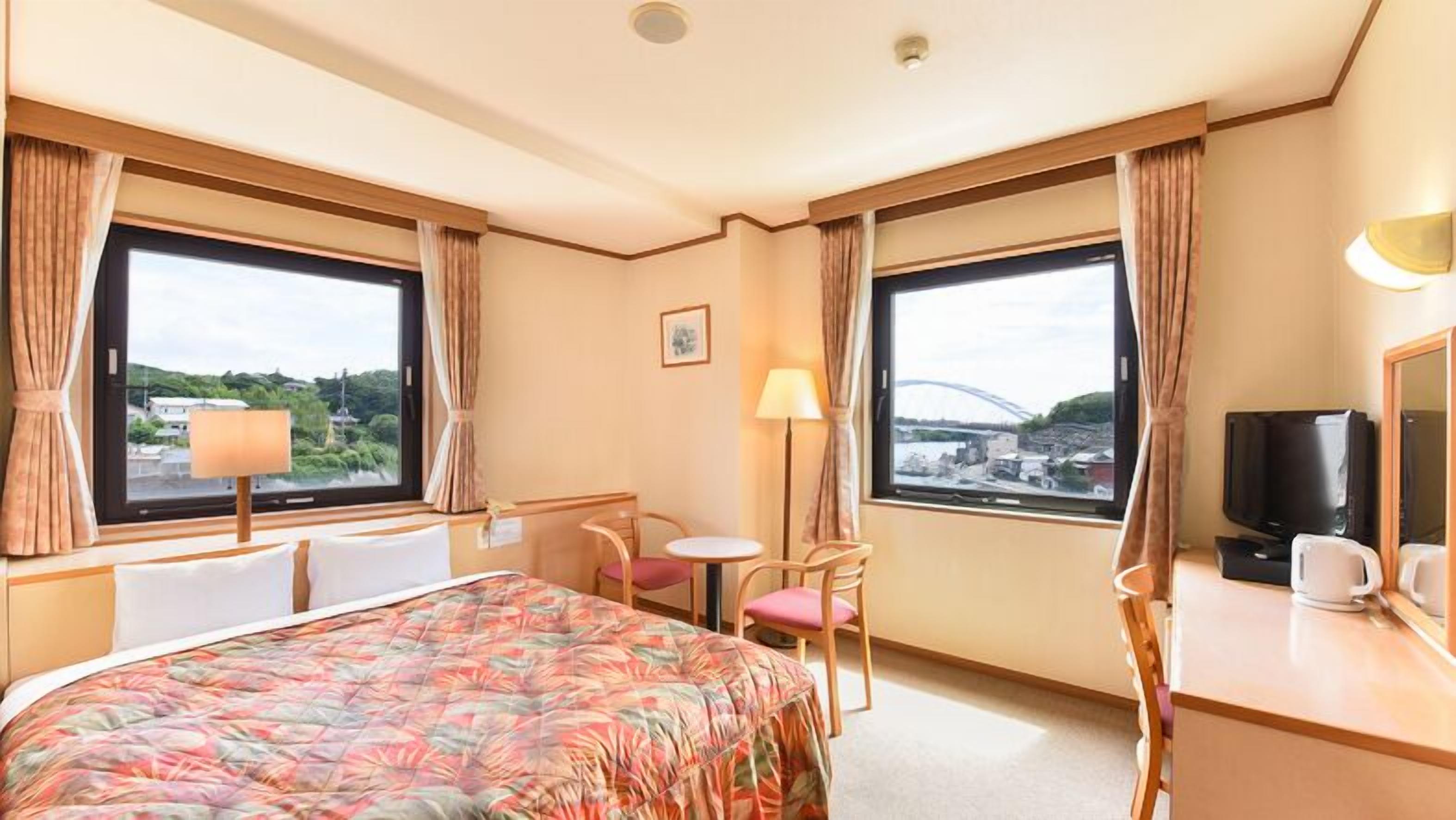 Desk, free WiFi, bed sheets