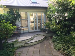 Front of property - Apartments On The Park (Orange)