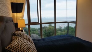 2 Bedroom Apartment with Sea View | 2 bedrooms - Baan Plai Haad Beachfront Condominium (Pattaya)