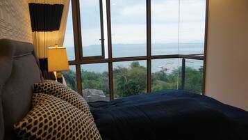 2 Bedroom Apartment with Sea View | 2 bedrooms