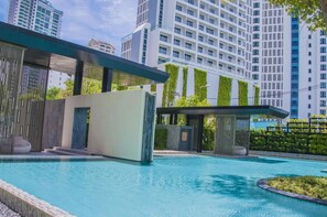 Kolam renang terbuka 