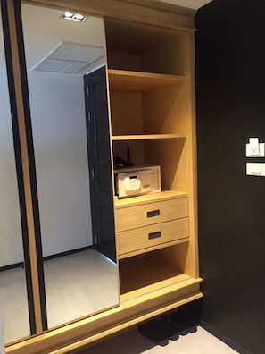 Deluxe Room, Kitchen | Safe - Vivace Hotel (Kamala)