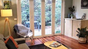 Healesville House | Living area | Smart TV, fireplace, Netflix, iPod dock