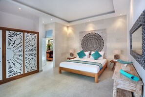 Villa, 5 Bedrooms | 5 bedrooms, minibar, in-room safe, individually decorated