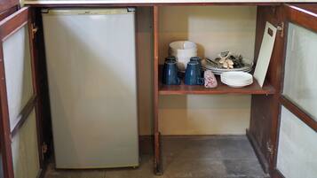 Quarto família | Cozinha privada | Geladeira, cooktop, talheres/pratos/utensílios de cozinha