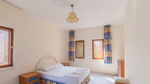 Villa, 2 Bedrooms | 2 bedrooms, in-room safe, desk, iron/ironing board (on request) - Flower Villa Apart (Kemer)