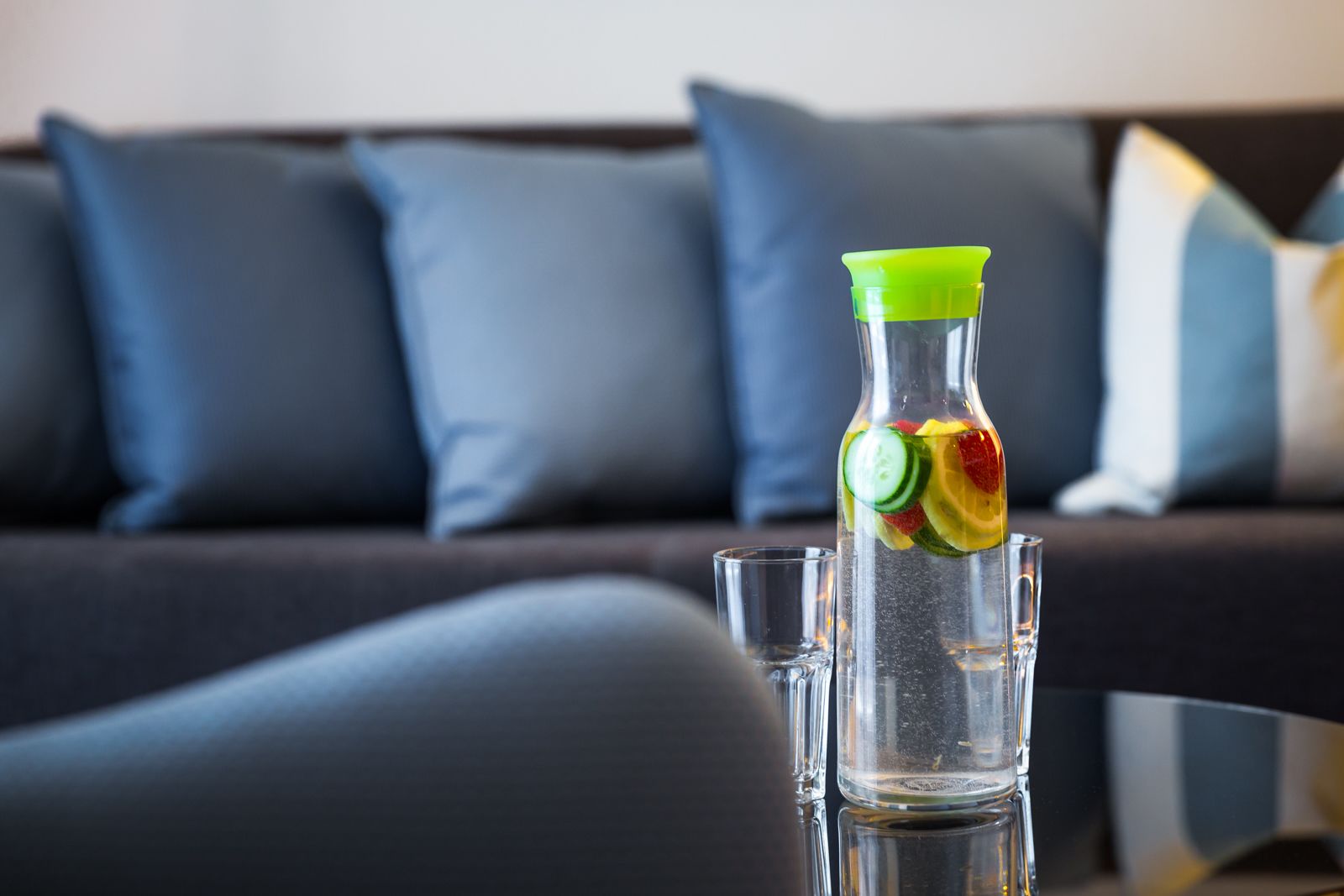 comfort suite, 1 bedroom | premium bedding, minibar, in-room safe, desk