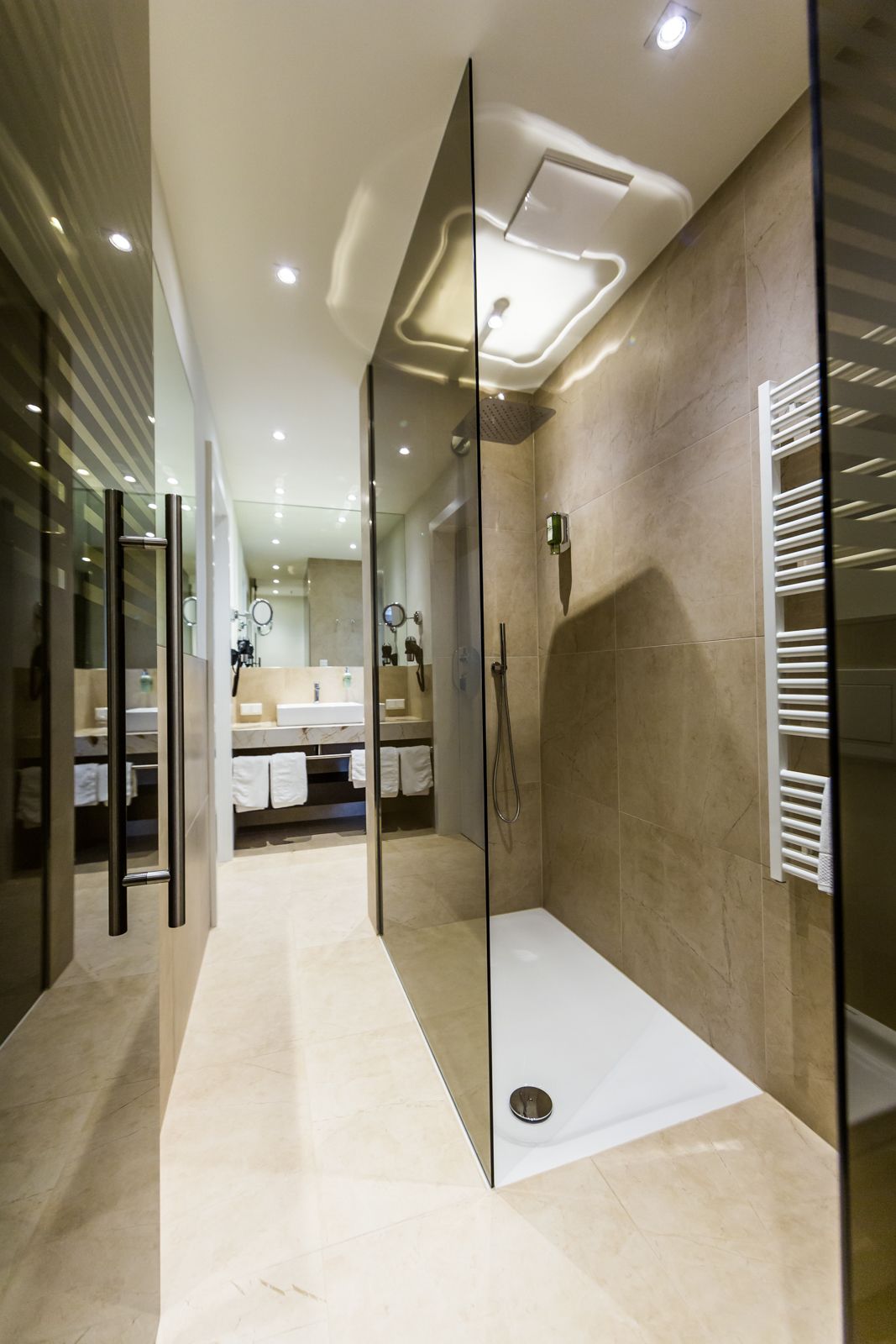 family suite, 2 bedrooms, garden view | bathroom | free toiletries, hair dryer, towels