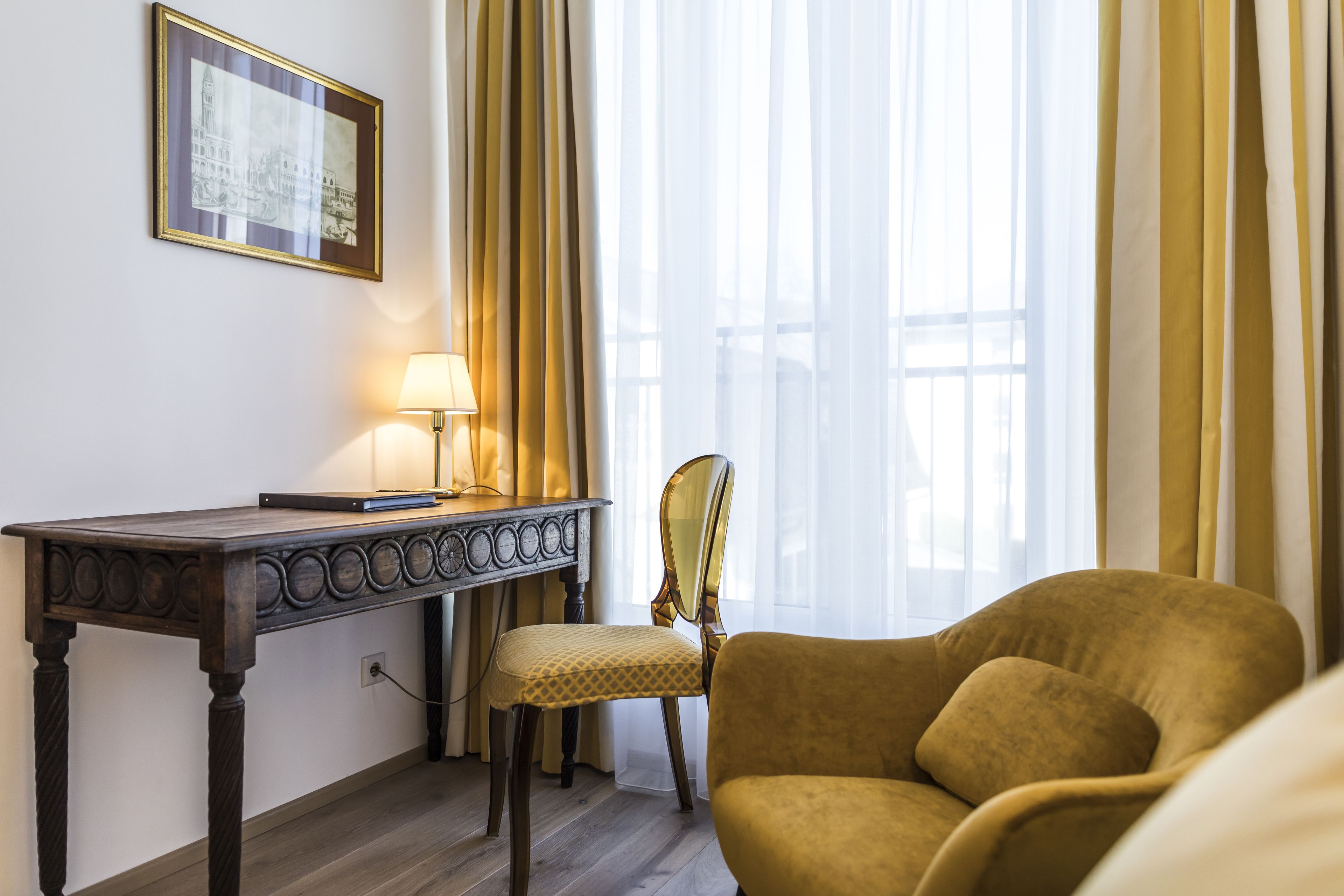 classic double room, 1 bedroom | room amenity