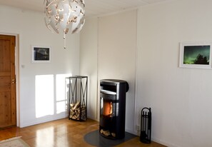 Cottage, 2 Bedrooms, Garden View | Living room | Fireplace - Oden's Dawn (Vormsele)