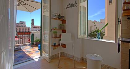 Casa Vela by Starhost