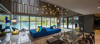 The Deck Condo Patong