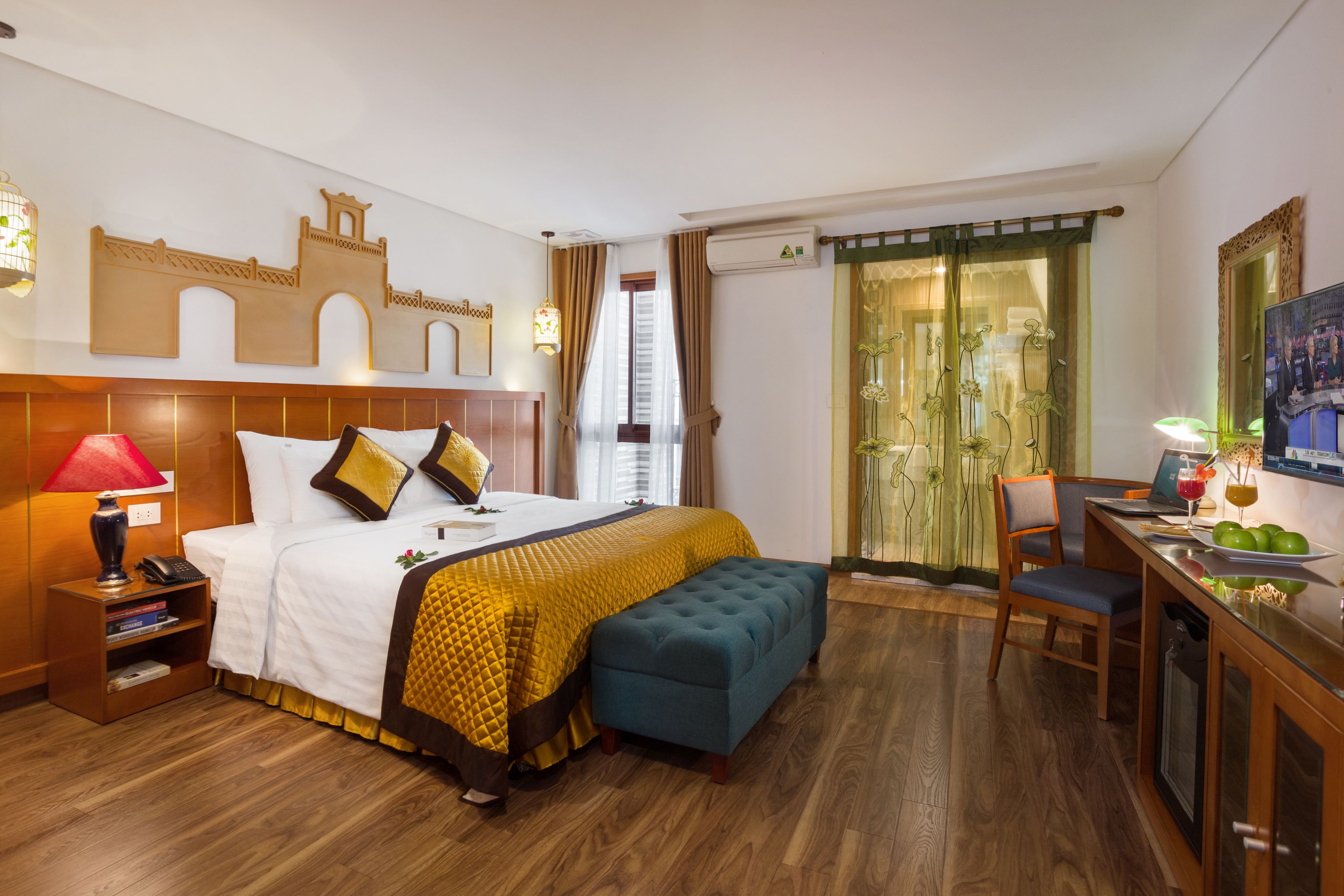 suite city view | 1 bedroom, egyptian cotton sheets, premium bedding, pillow-top beds