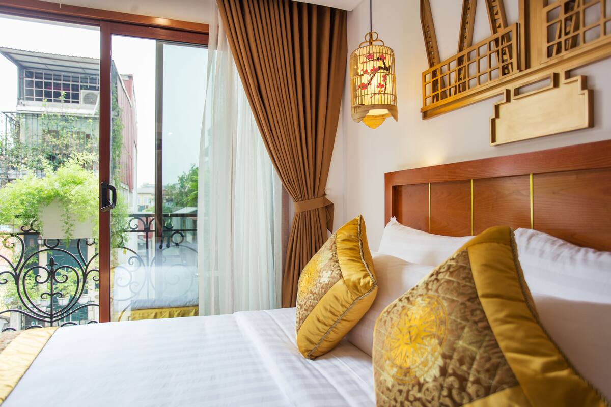 Premium Balcony Double Or Twin Room | Egyptian cotton sheets, premium bedding, pillowtop beds, minibar