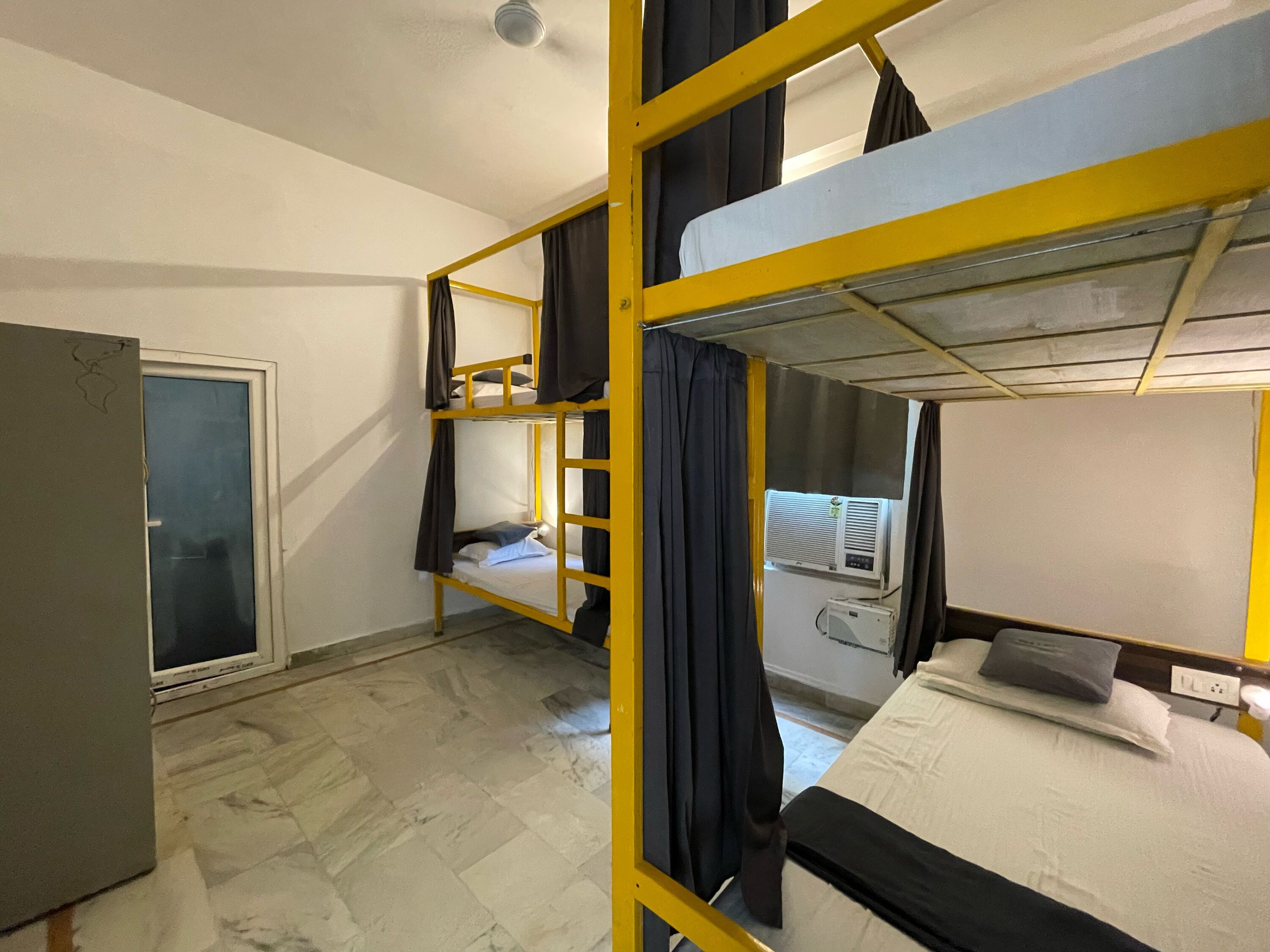 Down duvets, desk, blackout curtains, free WiFi