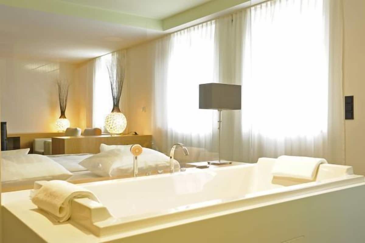 suite | bathroom | free toiletries, hair dryer, slippers, towels