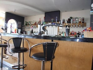 Bar (on property) - The Inn on the Loch (Dumfries)