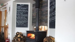 Unclassified image, 3 of 15, button - The Inn on the Loch (Dumfries)